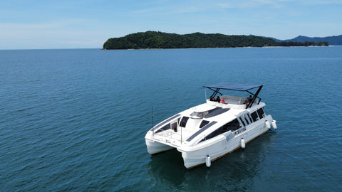 Yacht Island Cruise - Tunku Abdul Rahman Park 5 Islands + Floating Club House @ Gaya Island